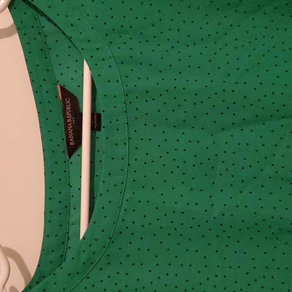 Banana Republic Green Blouse - Picture 2 of 4